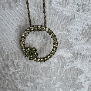 2028 Vintage-Inspired Green Crystal Circle Necklace